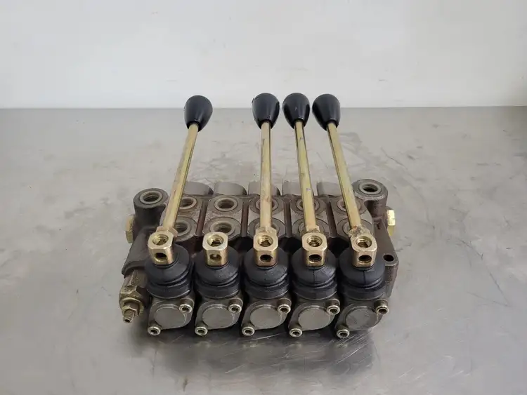 New | in-Stock SALAMI VDM05-DDDDD-U1S Parts (Hydraulics and Pneumatics) British Columbia CA | Lenmark #264321