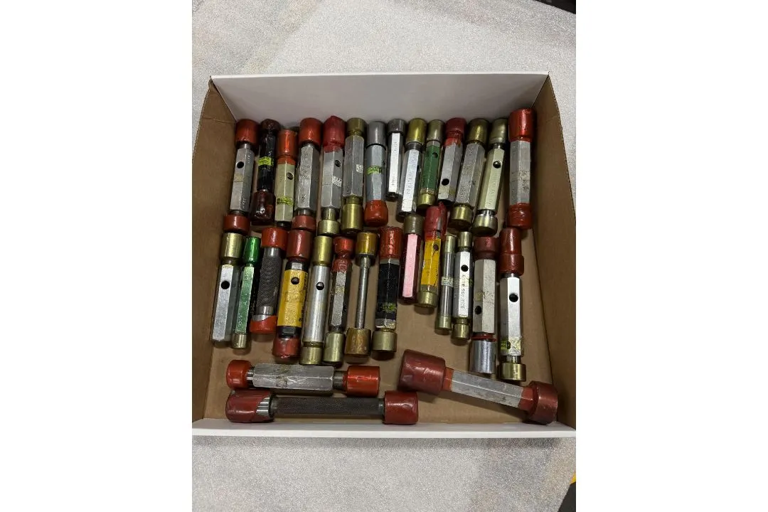Used _UNKNOWN_ _UNKNOWN_ Pin & Plug Gages Utah US | KD Auctions #1549296
