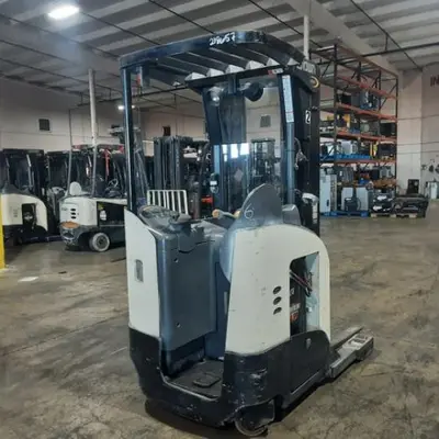 USED 2016 CROWN RR5725-45