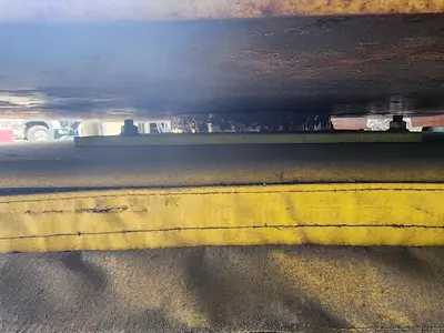 JOMAT Industries 4000 lb Pneumatic Lift w/48" x 50" Rotary Turntable