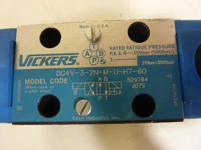 USED VICKERS DG4V32NMUH760