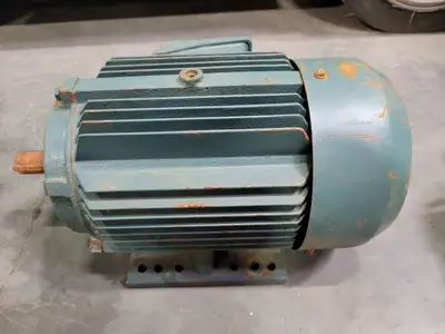 USED ULTRALINE MUV413