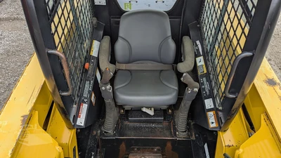 USED 2003 DEERE 270 II