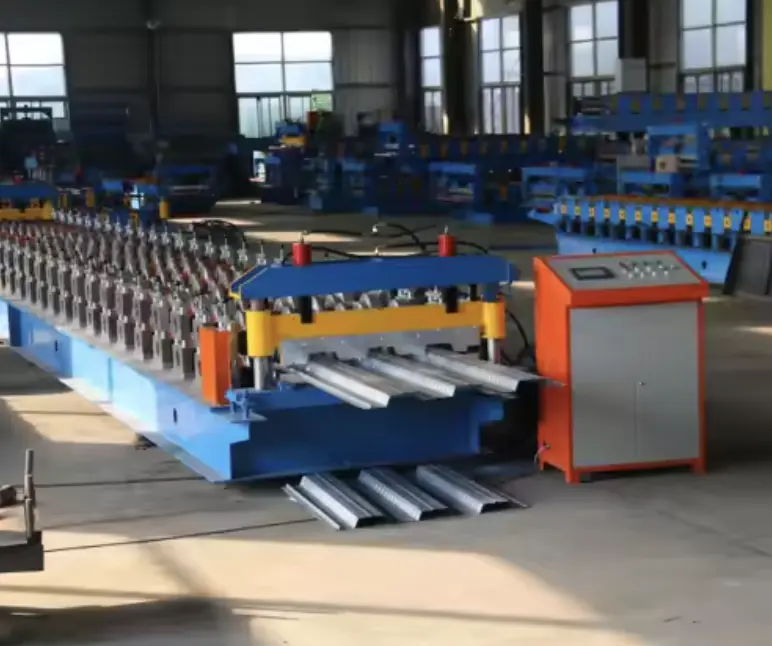 Metal Decking Concrete Roll Forming Machine UAE