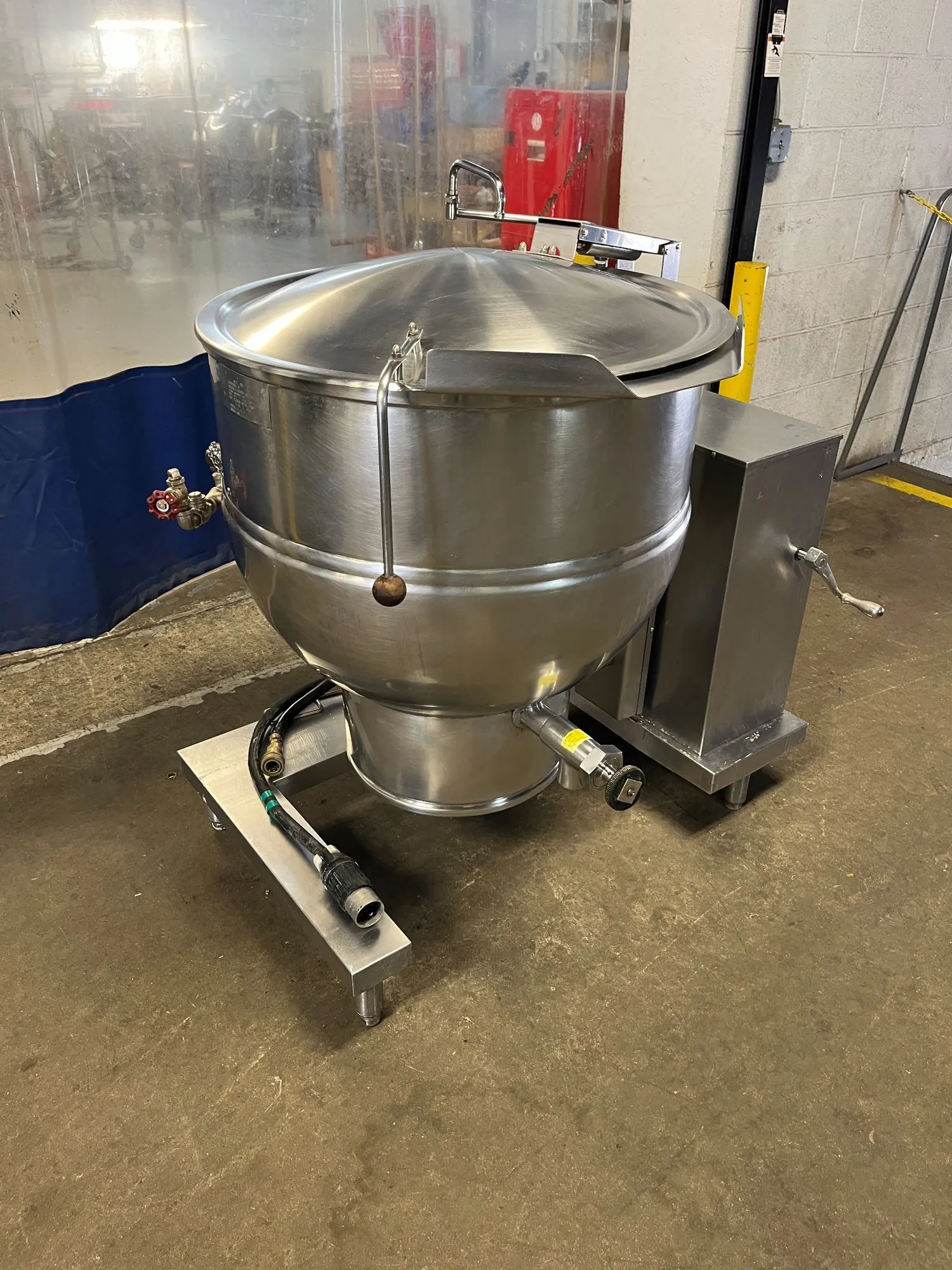 USED GROEN DEE/4T-60