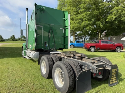 Used 2006 FREIGHTLINER COLUMBIA TANDEM AXLE SEMI TRUCK Conventional trucks Michigan US | Miedema Asset Management Group #1287701