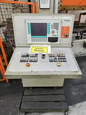 USED 2002 SCHULER GMO 2-400-3200-66/203