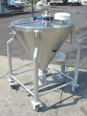 USED ADVANCED BULK & CONVEYOR BULK SOLID HOPPER