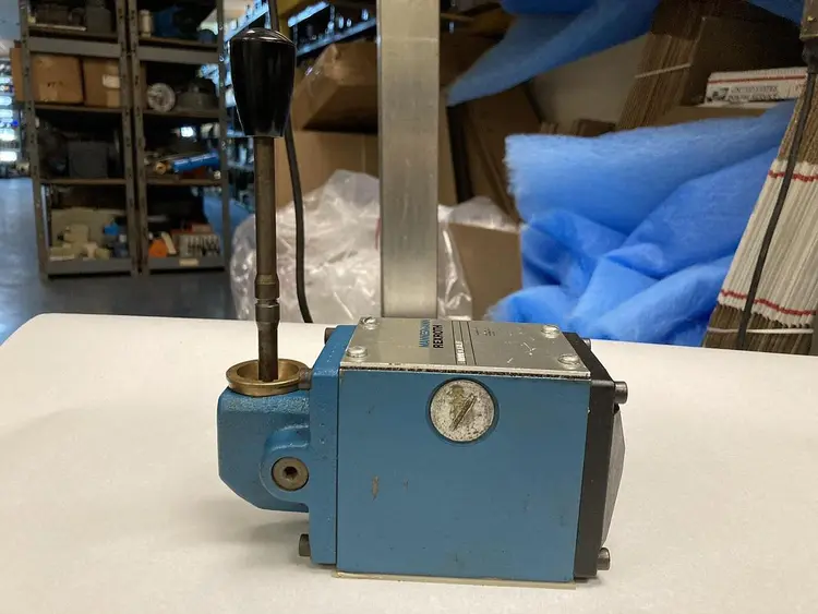 Used REXROTH 4WMM10GA31/F, Pump & Valve Parts Ohio US | Surplus Asset Holdings #1247450