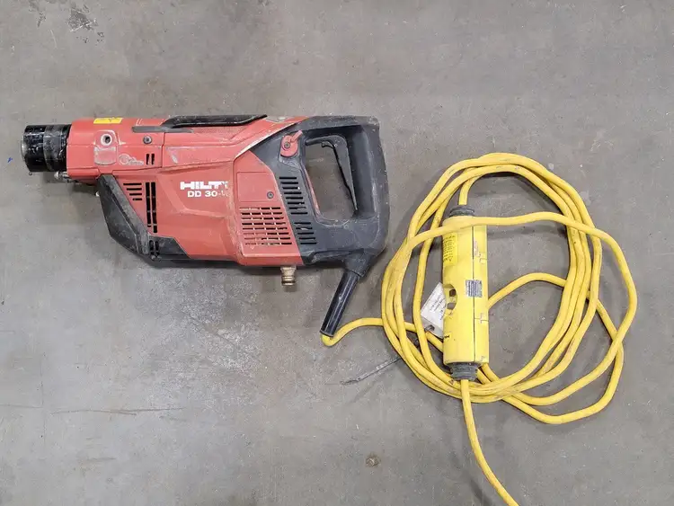 Used HILTI DD 30-W Power & Hand Tools (Misc) British Columbia CA | Lenmark #279154