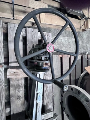 18" FabriCast Hand Wheel Operated Stainless Steel Knife Gate Valve New Storeroom Spare