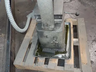 USED DAKE 44225