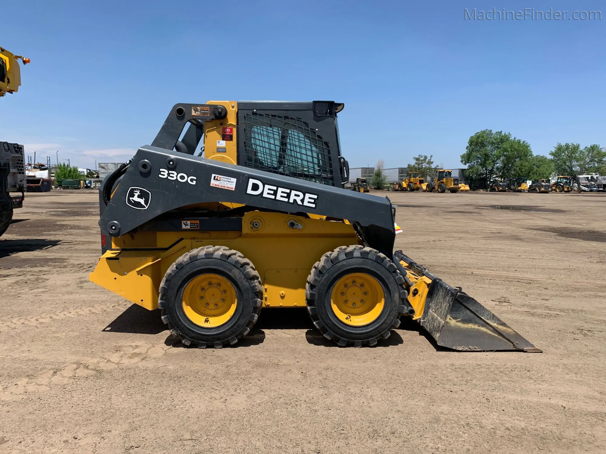 USED 2015 Deere 330G