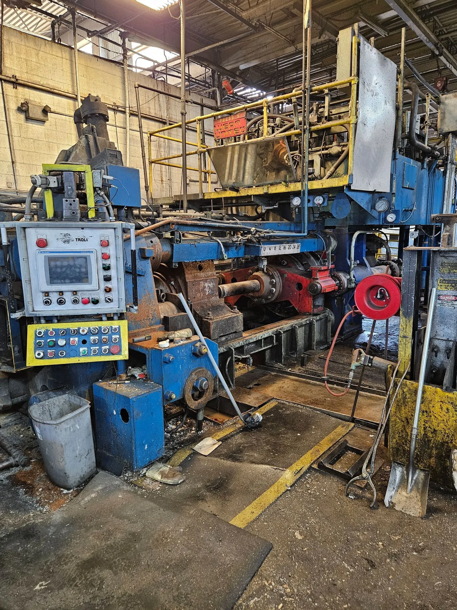USED 1962 WEAN UNITED 1675 ton Aluminum Extrusion Line