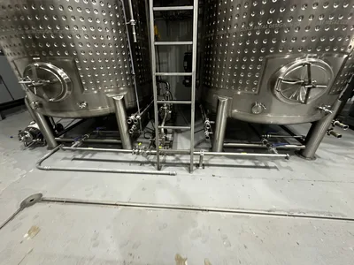 2500 Gallon Tank – 1 of 3