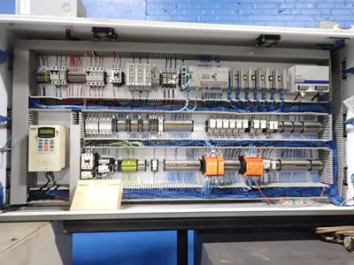 USED YASKAWA / MOTOMAN UP20 / DX200