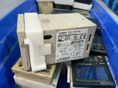 Used OMRON _UNKNOWN_ Counters/Timers Ohio US | HGR 24 #1345485