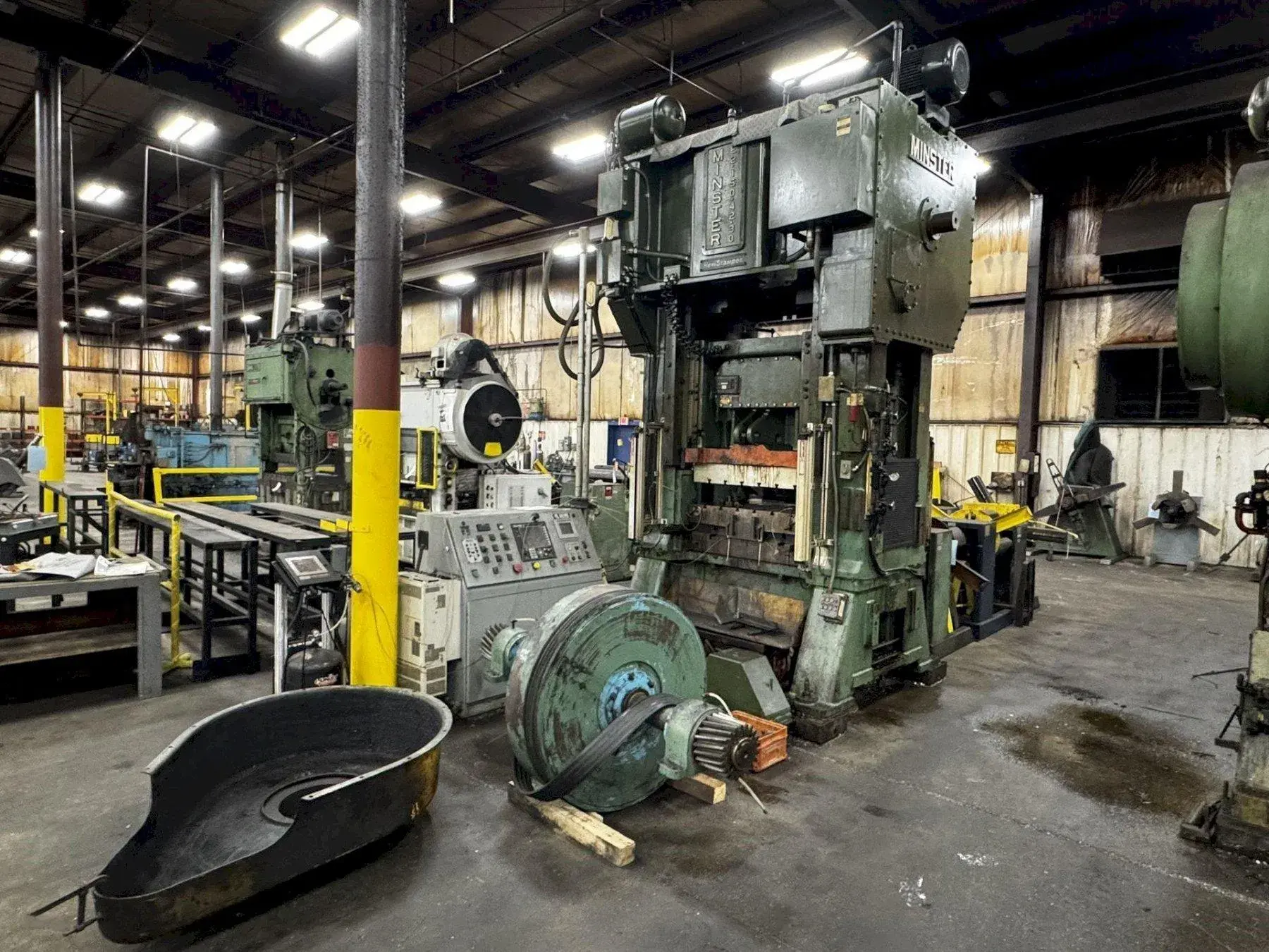 150 TON MINSTER E2-150-42-30 HEVI-STAMPER STRAIGHT SIDE PRESS: YOBRO #23911