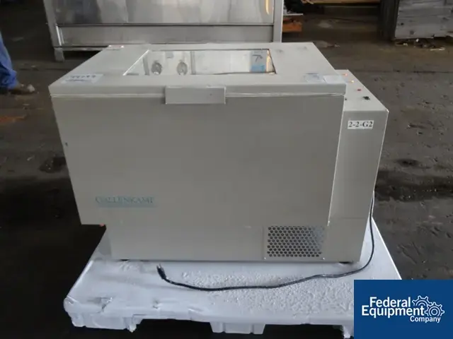Used Gallenkamp GALLENKAMP INCUBATOR SHAKER, CAT# IOX400.XX1.B Incubators Ohio US | Federal Equipment Company #128279