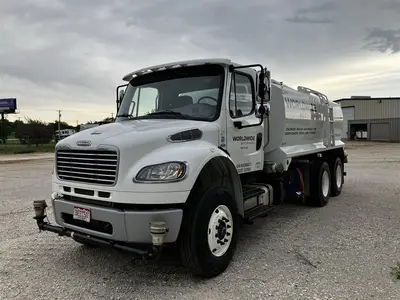 USED 2024 Freightliner M2 106
