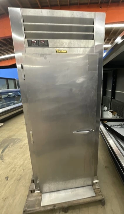 130-0176 Traulsen RPP132L-FHS Roll-In Proofing Cabinet
