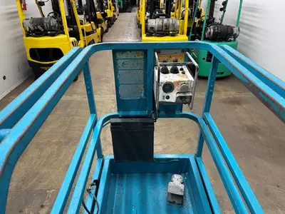 Used 2010 USED AIRMAN ENCL045 Scissor Lifters Minnesota US | Birnstengel Equipment #1554095