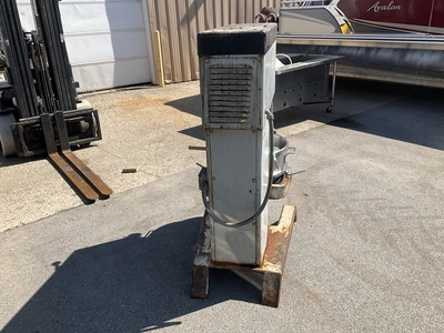 Blakeslee industrial/commercial mixer model DD-80T, 220 volt single phase electric, 4 speed mixer, c...