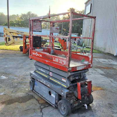 USED 2013 Skyjack SJ3219