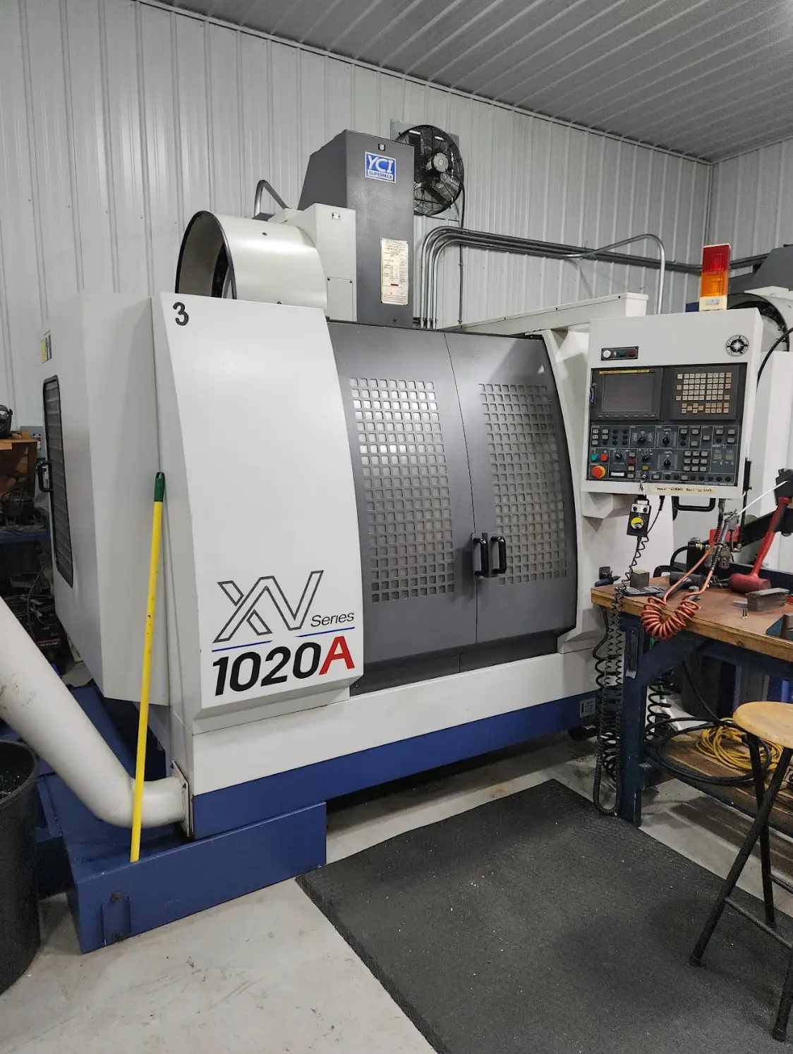 USED 2004 SUPERMAX XV1020A