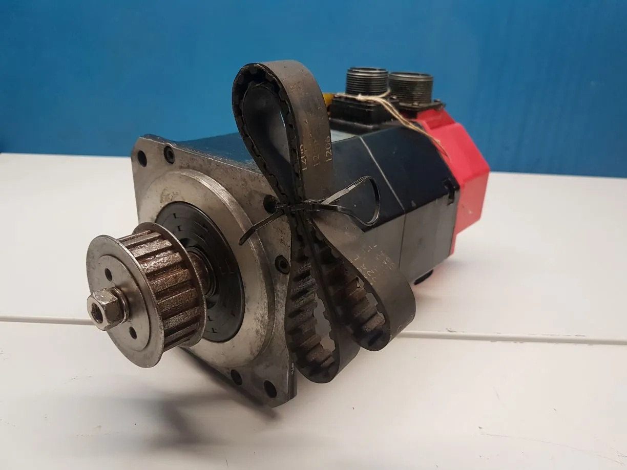 (REF 67) AC SERVO MOTOR FANUC A06B-0513-B032