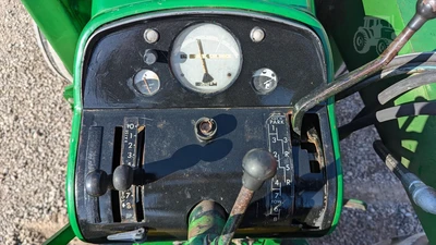 USED 1966 JOHN DEERE 3020