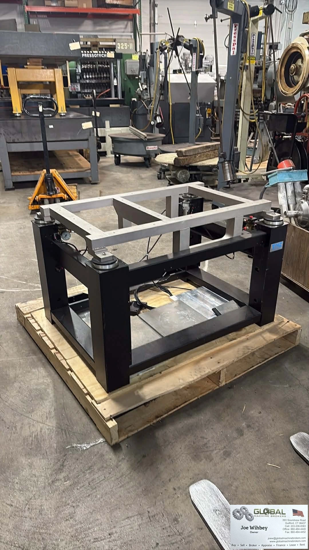 TMC Micro-g Anti Vibration Table Model 122721701 - 2ft x 3ft x 2ft Tall