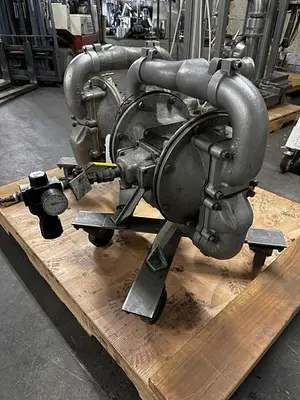 Sandpiper Diaphragm Pump