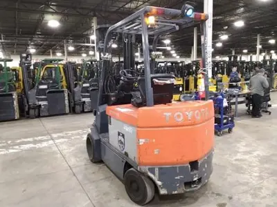 USED 2017 TOYOTA 7FBCU35