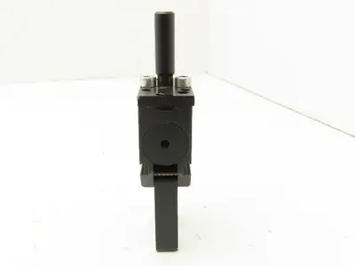 Senvex AA-22-NO Pneumatic Angular Sprue Gripper 116 PSI 8 Bar