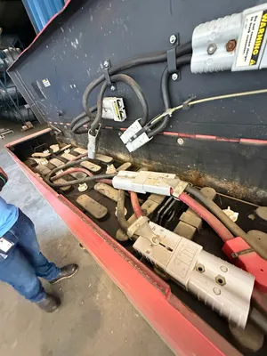 1996 RAYMOND 076-SL100TF Forklift Trucks | Global Machine Brokers, LLC (14)