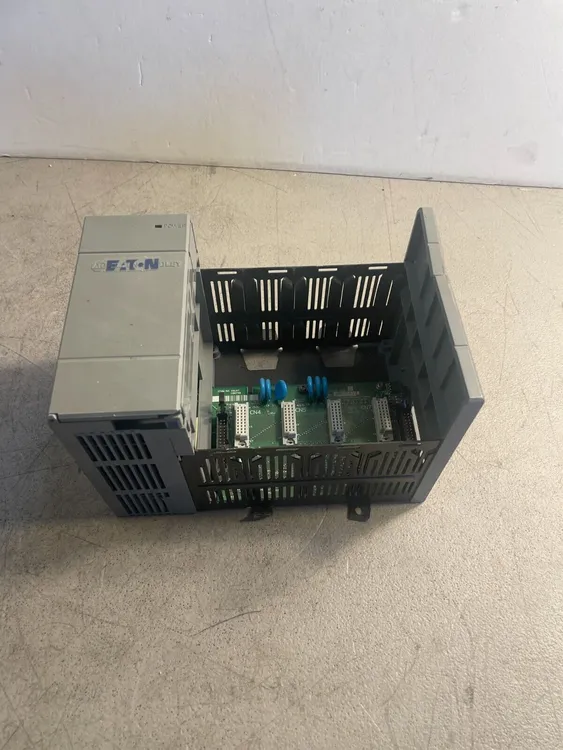 Used ALLEN BRADLEY Eaton ALLEN BRADLEY SLC-500 1746-A4 PLC Chassis South Carolina US | Palmetto Automation #1165605