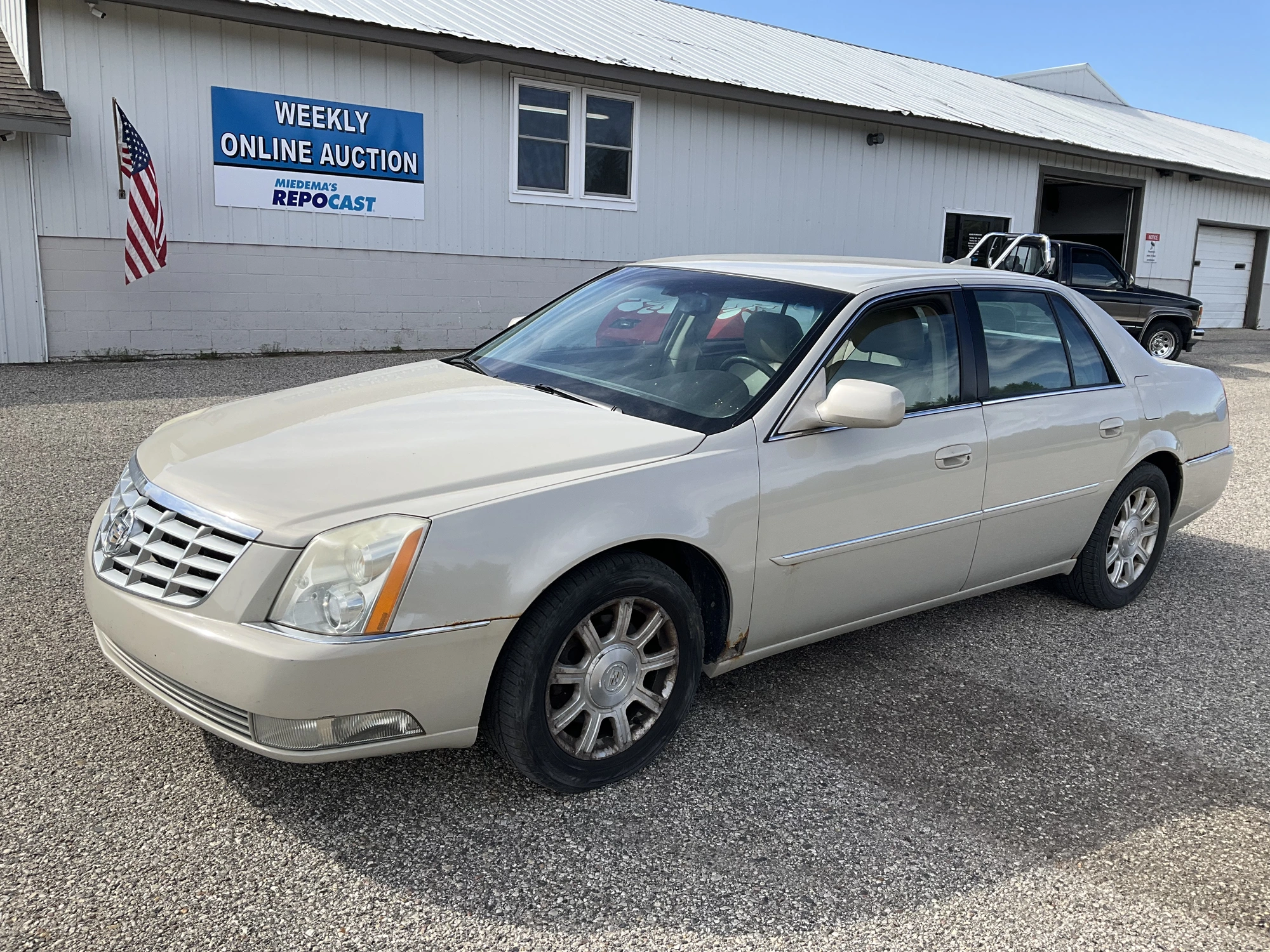 Used 2010 CADILLAC DTS Sedans Michigan US | Miedema Asset Management Group #1322351