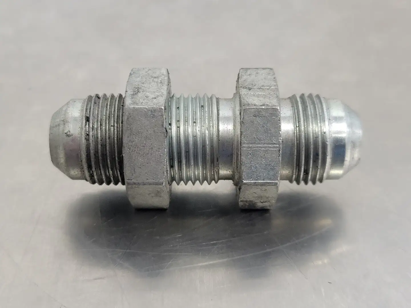 Hydraulic Bulkhead Adapter M-08 JIC X M-08 JIC 1/2" x 1/2" (Bag of 3)