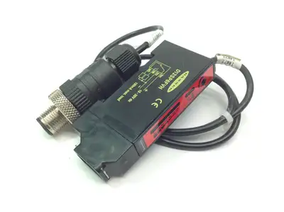 Used BANNER ENGINEERING PNP HIGHER POWER VISIBLE GLASS FIBER Photoelectric Sensors | Maverick Industrial Sales #1120759