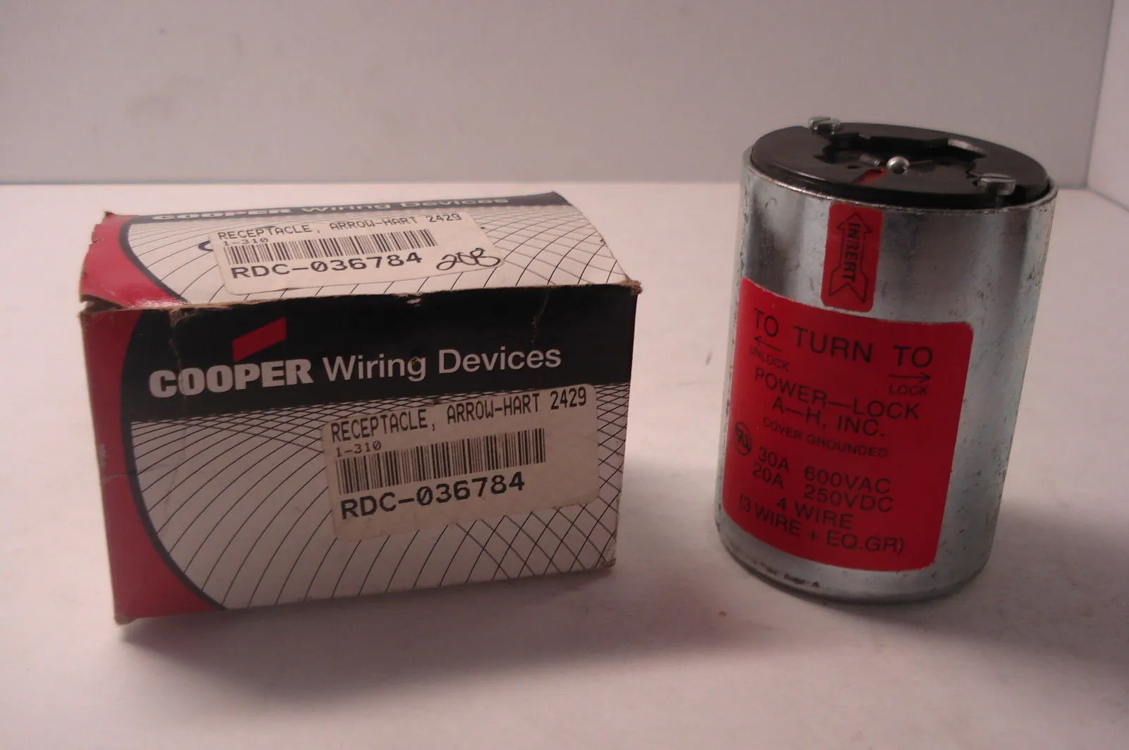 NEW COOPER RECEPTACLE RDC-036784 24291-310