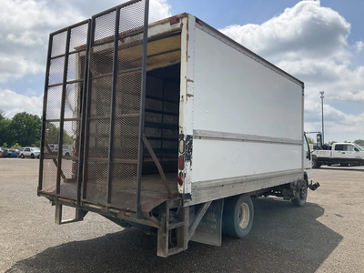USED 2006 GMC W4500