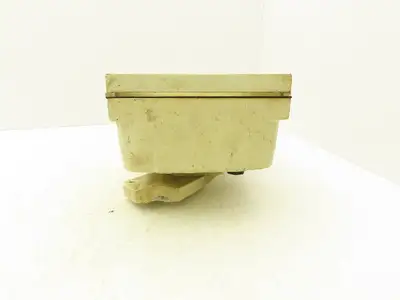 Wallace & Tiernan 522LM22032XKIF406SX Flow Meter Dial Transmitter 50 GPM Gal/Min