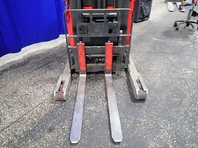 USED RAYMOND EZ R40TT