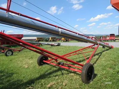 New | in-Stock 2025 HUTCHINSON WRX10-51 Augers Pennsylvania US | Zimmerman Farm Service #1410055