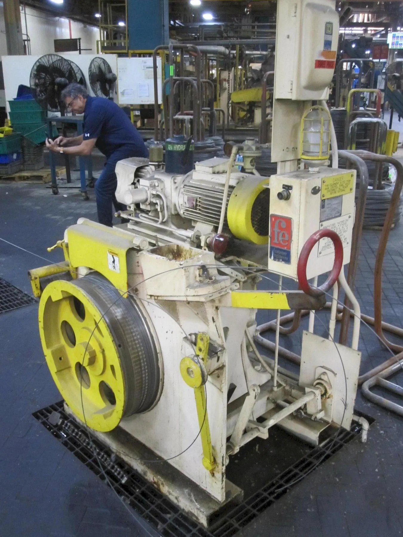 USED FASTENER ENGINEERS DH-275-205-24