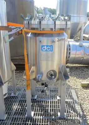 DCI 13 Gallon Tank S/S - 0 to 999 Gal. (H=height, L=length) | Perry Equipment (1)