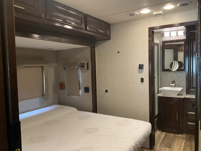 Used 2017 GEORGETOWN 369DS Campers, Caravans, Motorhomes Michigan US | Miedema Asset Management Group #1330163