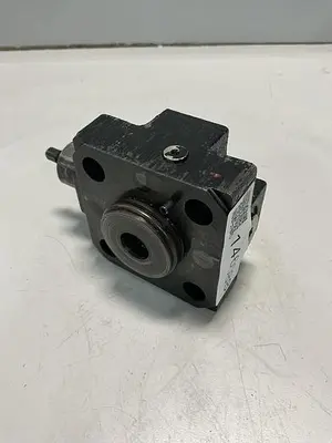 USED VICKERS CVCS 25 C3 S2 W 11 S32