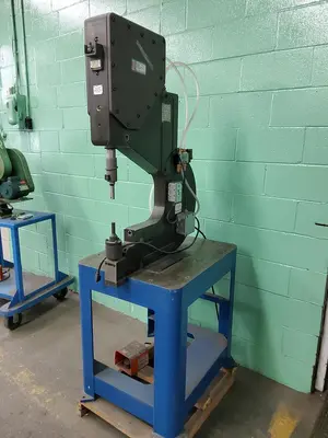 USED BTM TOG-L-LOC CLINCHING MACHINE 47559